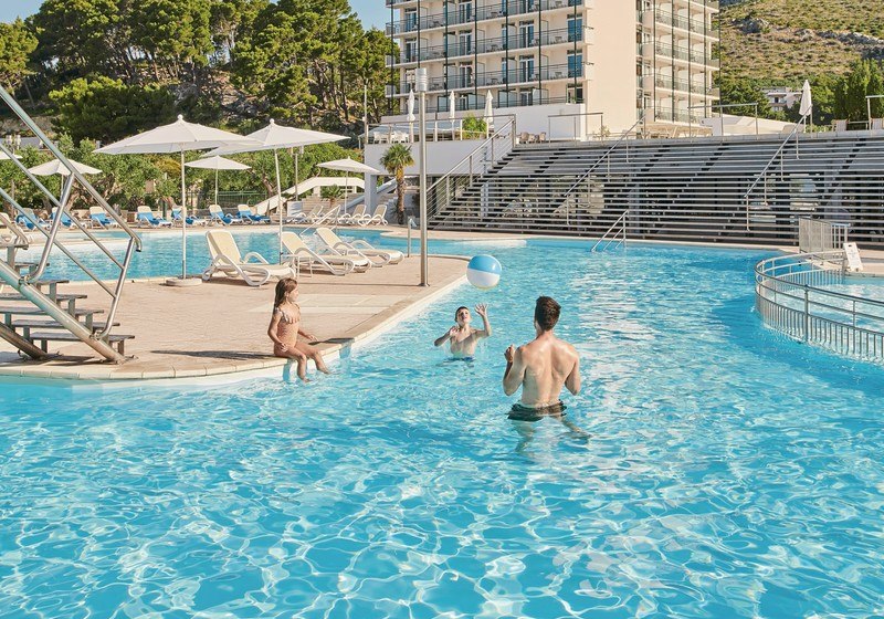 Beispiel: Hotel Außenpool