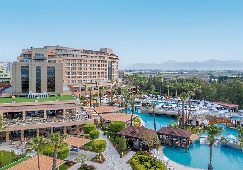 Beispiel: Hotel Außenpool