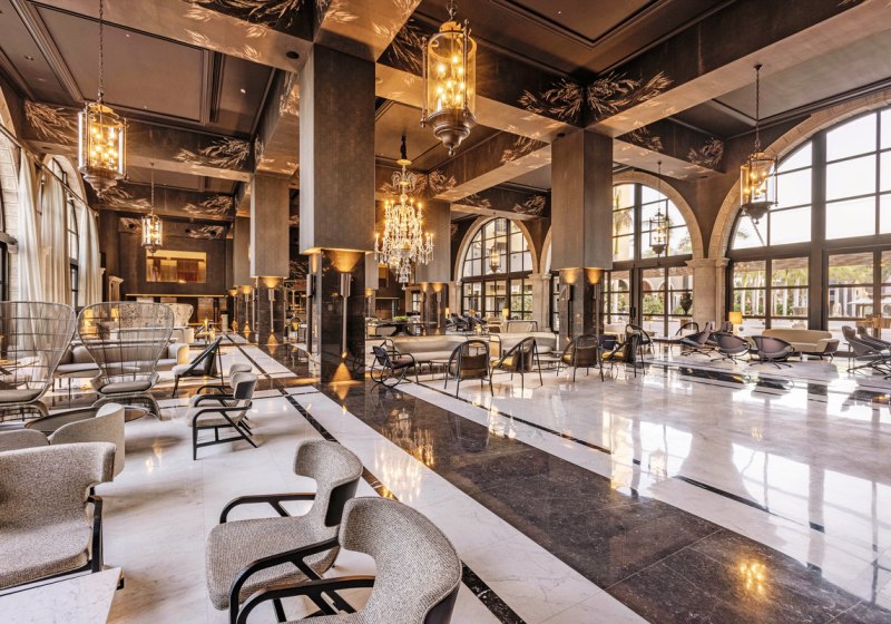 Ausstattung & Service