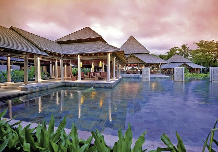 Ausstattung & Service