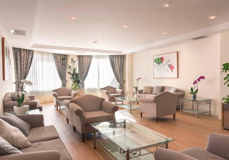 Ausstattung & Service