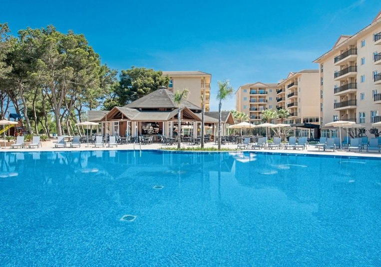 Beispiel: Hotel Außenpool