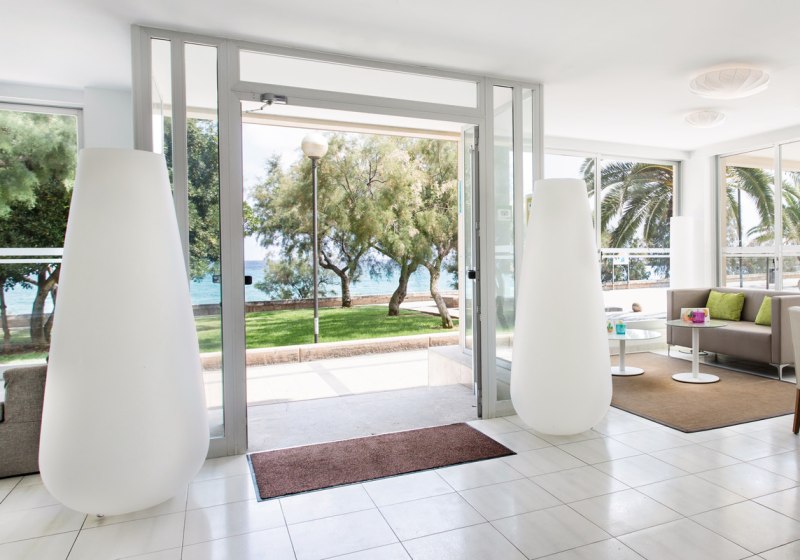 Ausstattung & Service