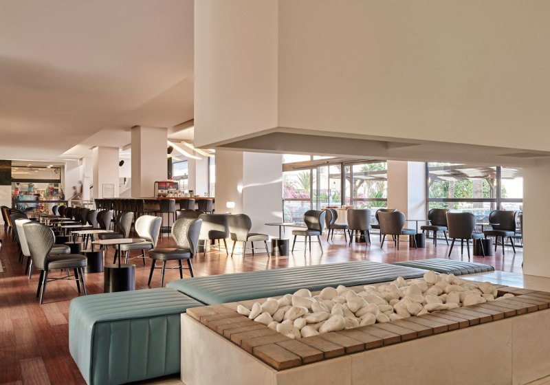 Ausstattung & Service