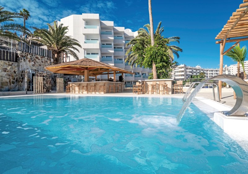 Beispiel: Hotel Außenpool