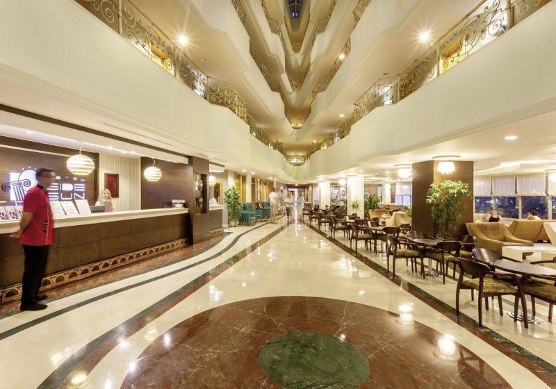 Ausstattung & Service