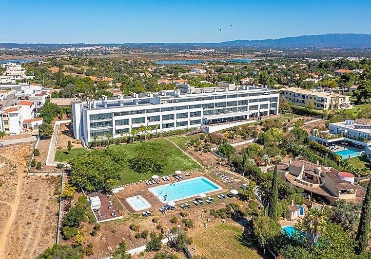 Beispiel: Hotel Außenpool