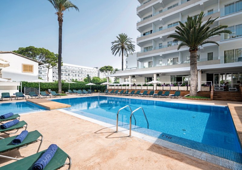 Beispiel: Hotel Außenpool