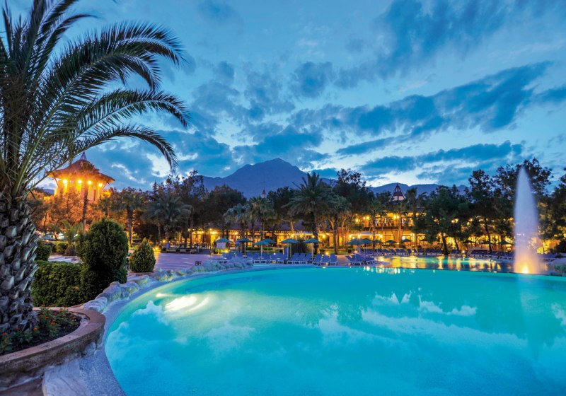 Beispiel: Hotel Außenpool