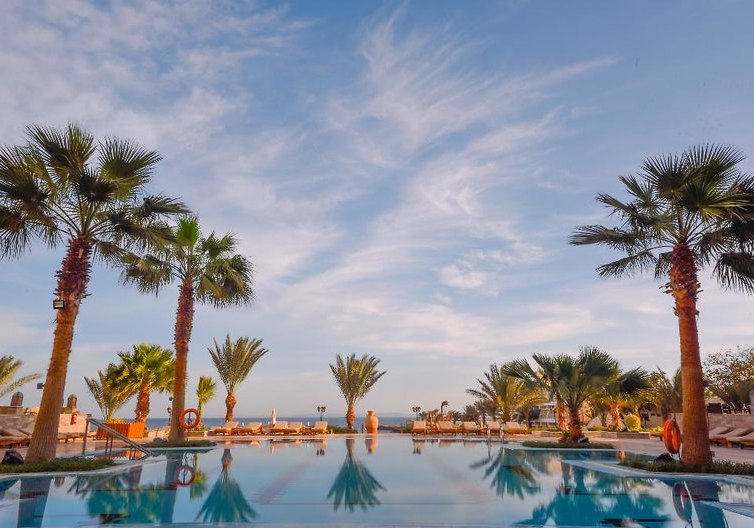 Beispiel: Hotel Außenpool