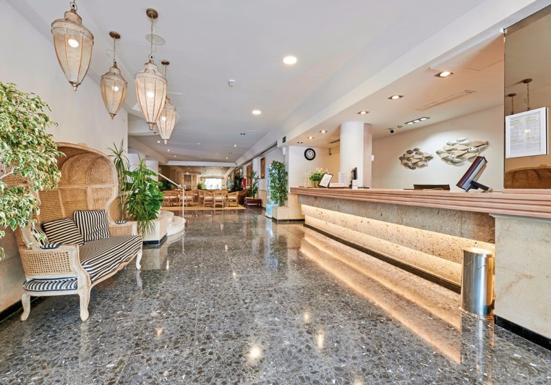 Ausstattung & Service