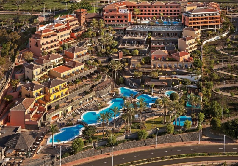 Beispiel: Hotel Außenpool