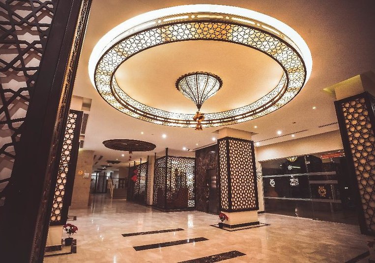 Ausstattung & Service