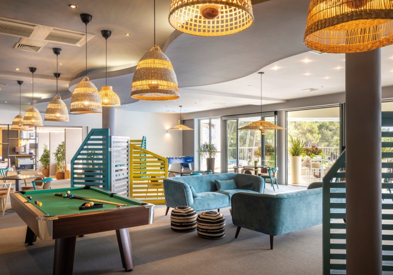 Ausstattung & Service