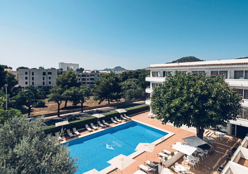 Beispiel: Hotel Außenpool