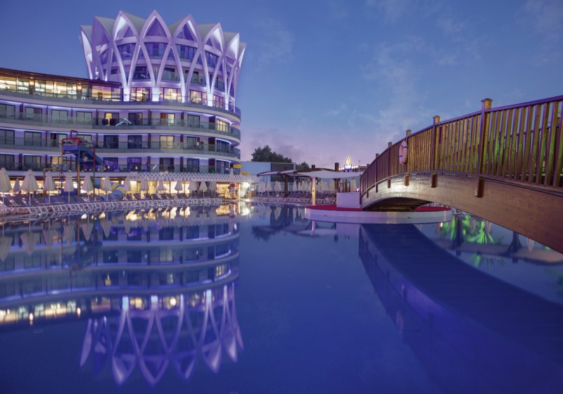 Beispiel: Hotel Außenpool