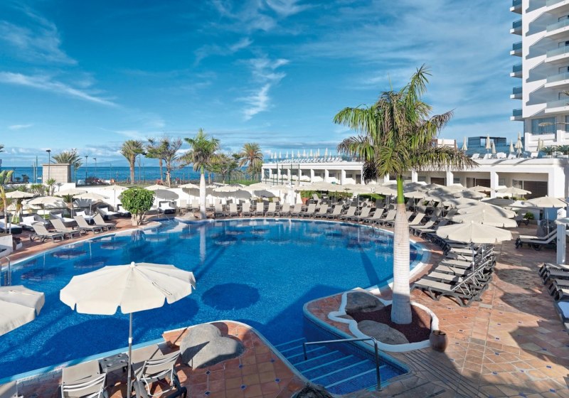 Beispiel: Hotel Außenpool