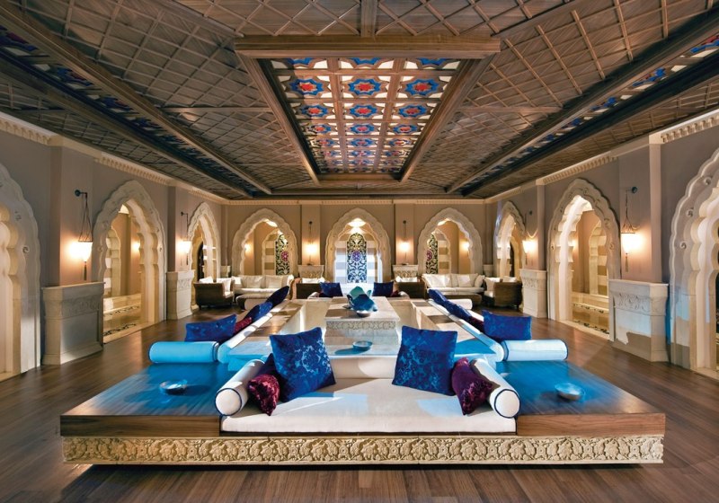 Ausstattung & Service