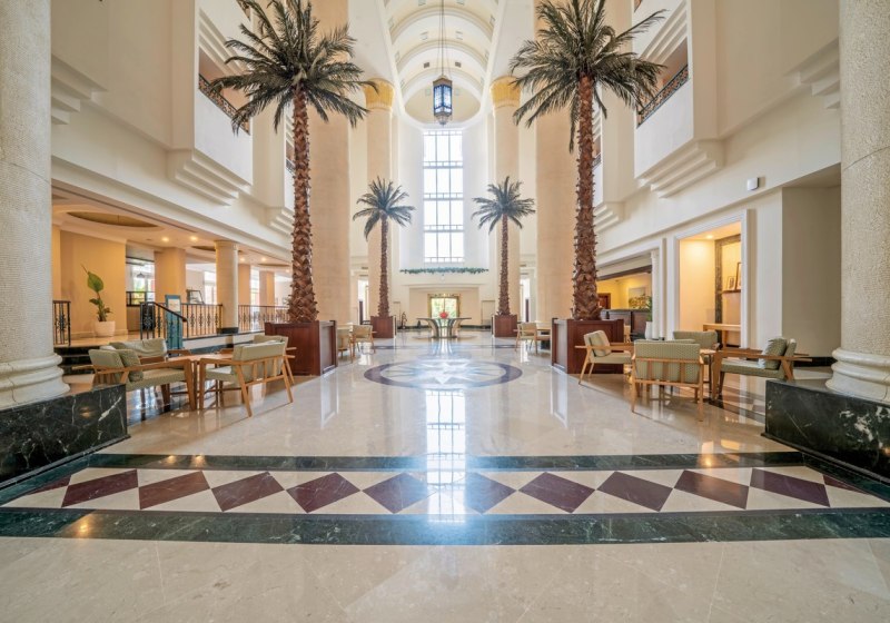 Ausstattung & Service