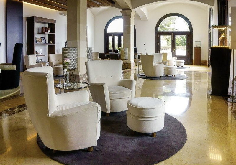 Ausstattung & Service