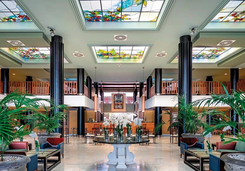 Ausstattung & Service