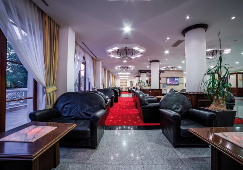 Ausstattung & Service