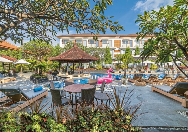 Beispiel: Hotel Außenpool