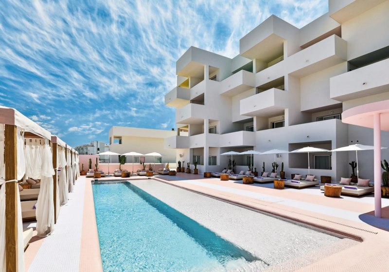 Beispiel: Hotel Außenpool