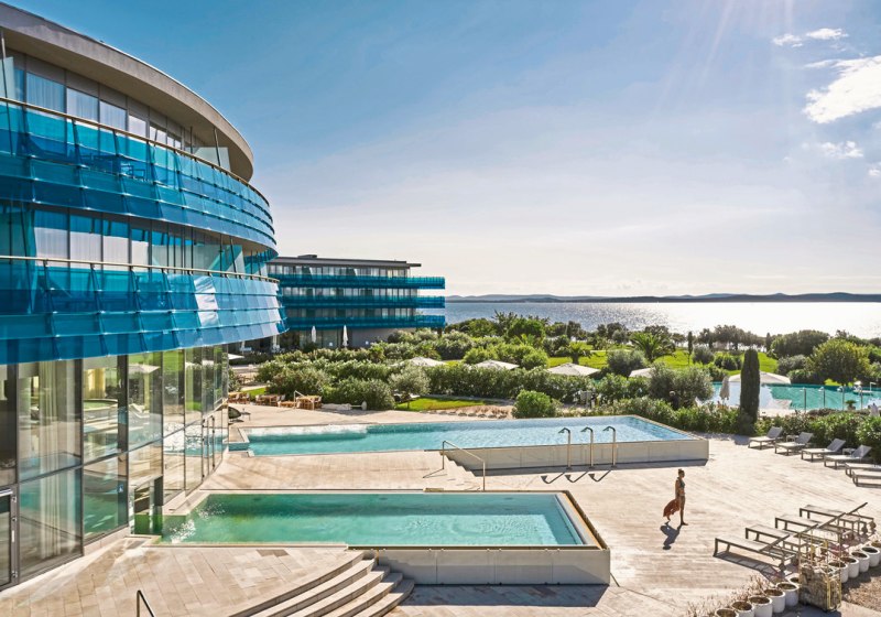 Beispiel: Hotel Innenpool