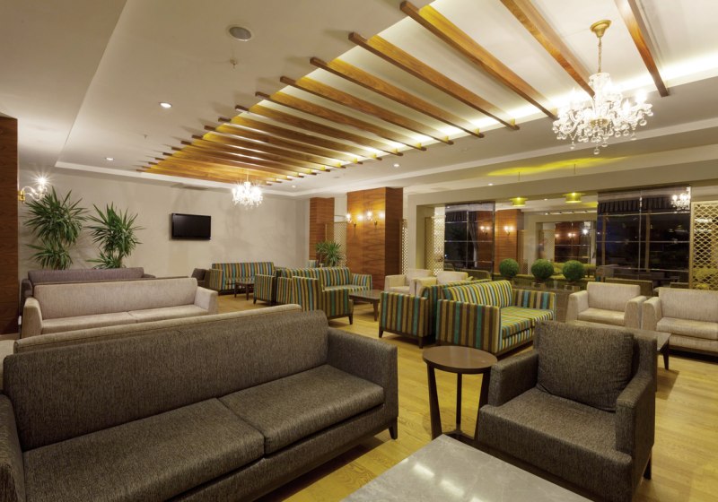 Ausstattung & Service