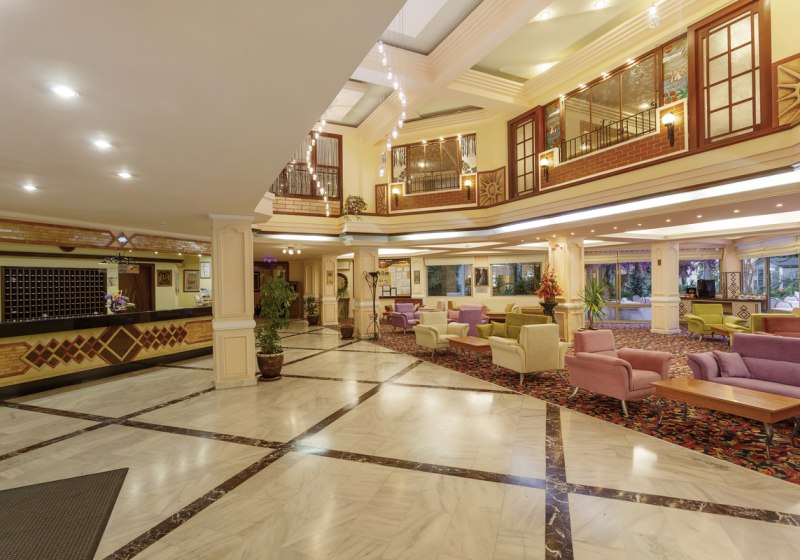 Ausstattung & Service