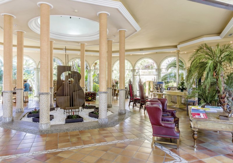 Ausstattung & Service