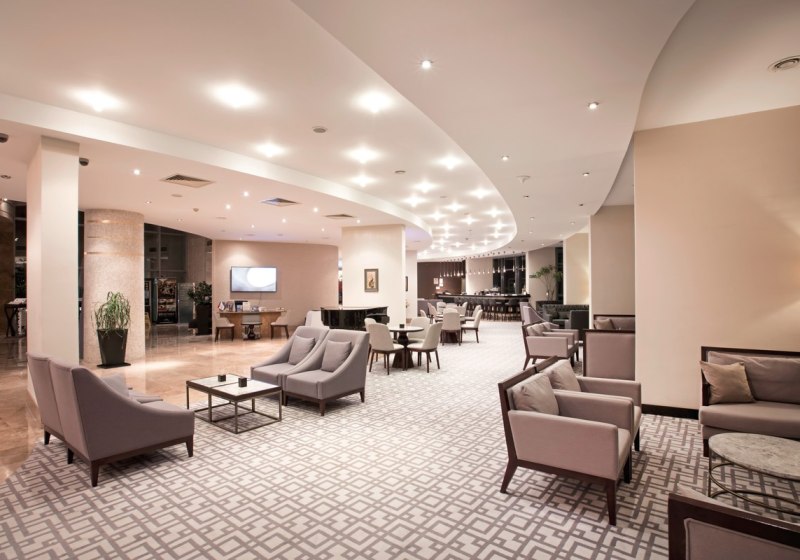 Ausstattung & Service