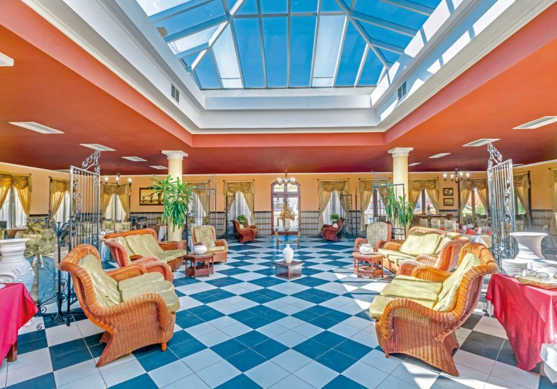 Ausstattung & Service