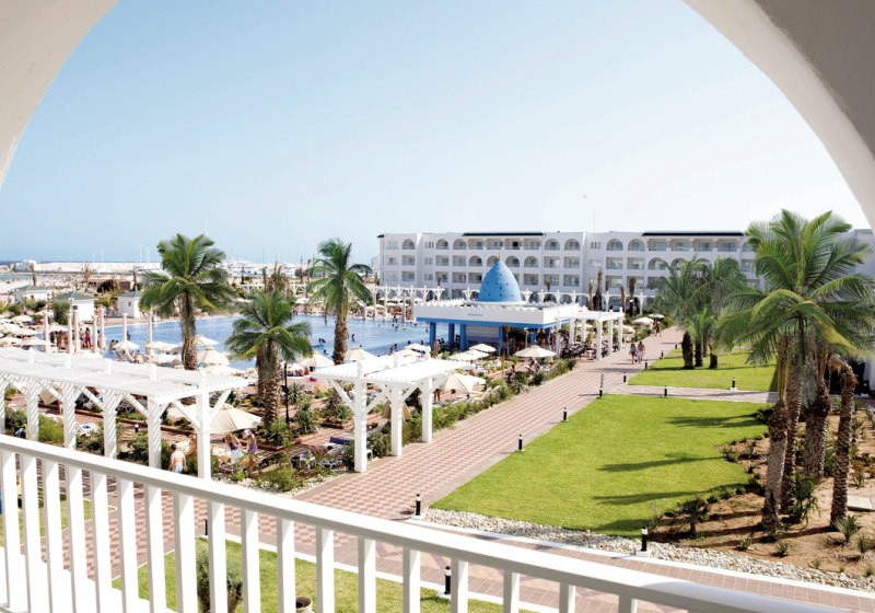 Beispiel: Hotel Außenpool