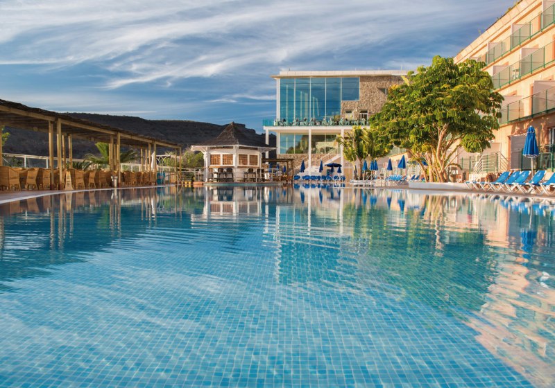 Beispiel: Hotel Außenpool