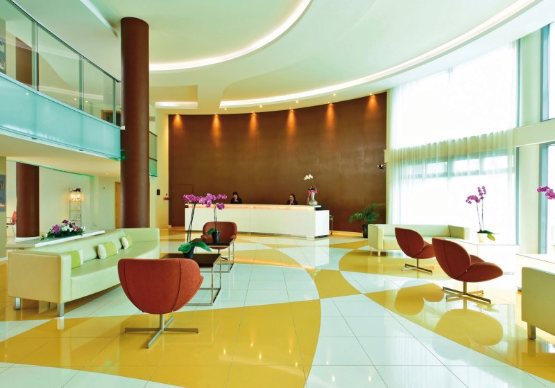 Ausstattung & Service