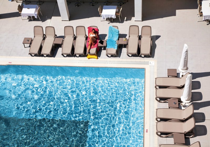 Beispiel: Hotel Außenpool