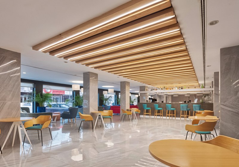 Ausstattung & Service