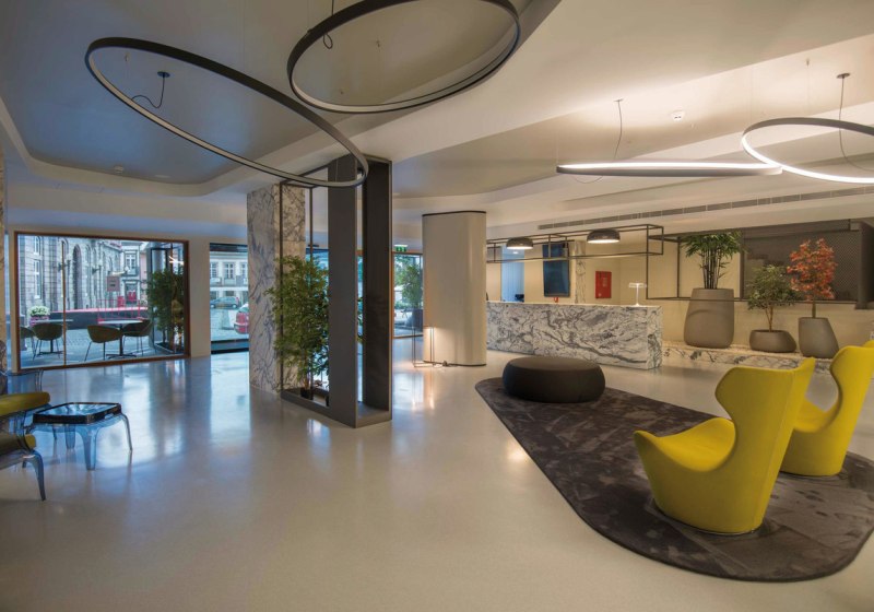 Ausstattung & Service