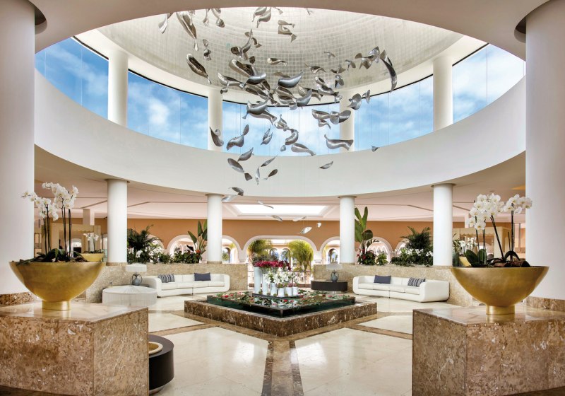 Ausstattung & Service