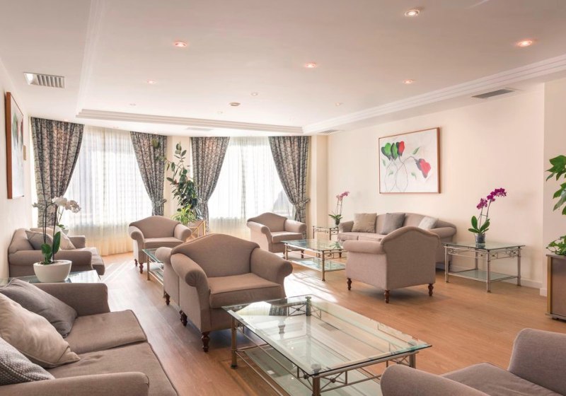 Ausstattung & Service