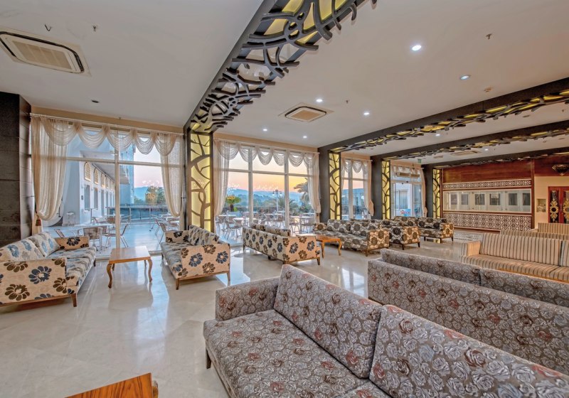 Ausstattung & Service