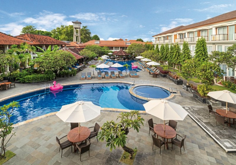 Beispiel: Hotel Außenpool