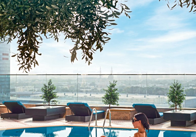 Beispiel: Hotel Außenpool