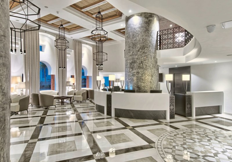 Ausstattung & Service