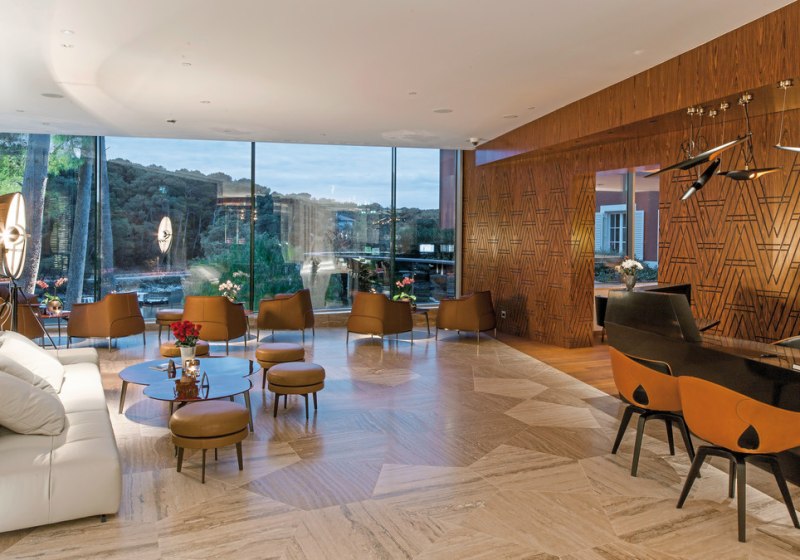 Ausstattung & Service