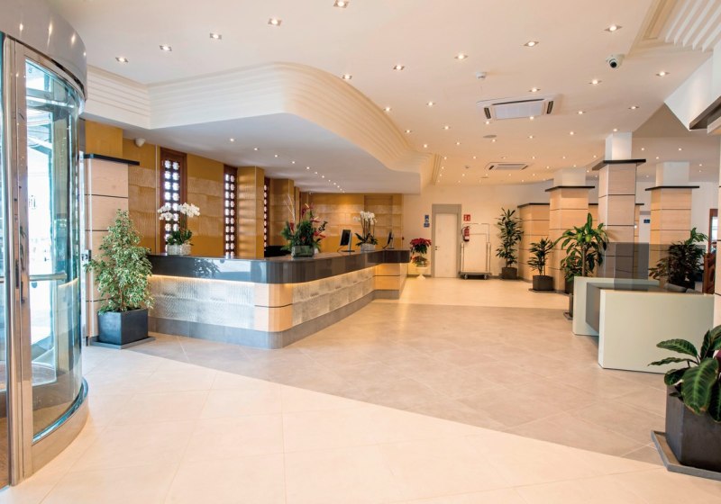 Ausstattung & Service