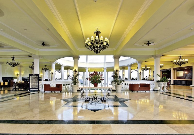 Ausstattung & Service