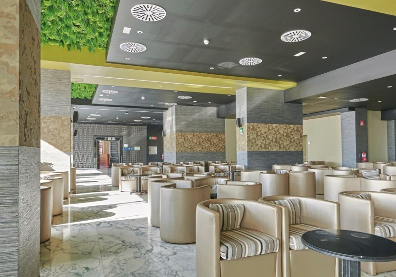 Ausstattung & Service